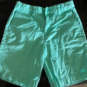 Boys Vineyards vines shorts size 7